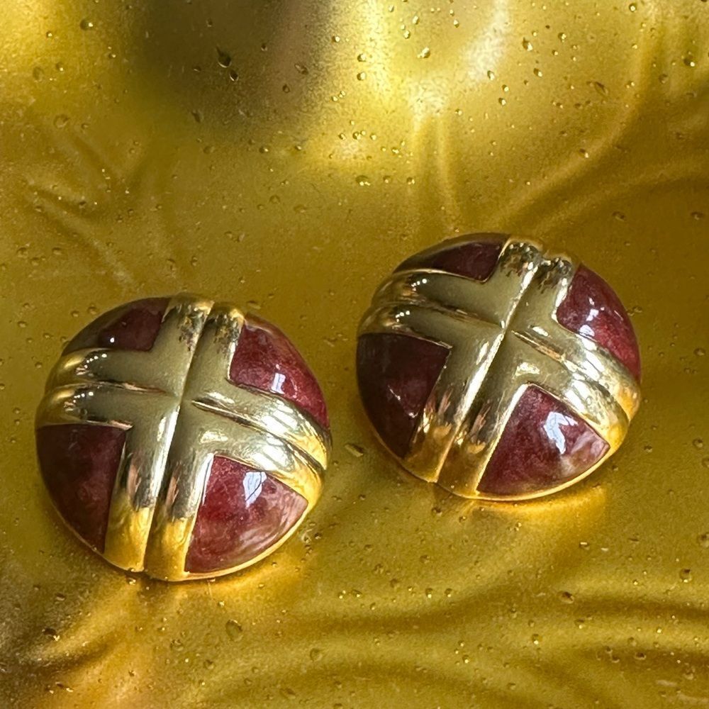 Vintage Avon Dome Enamel Clip on Earrings